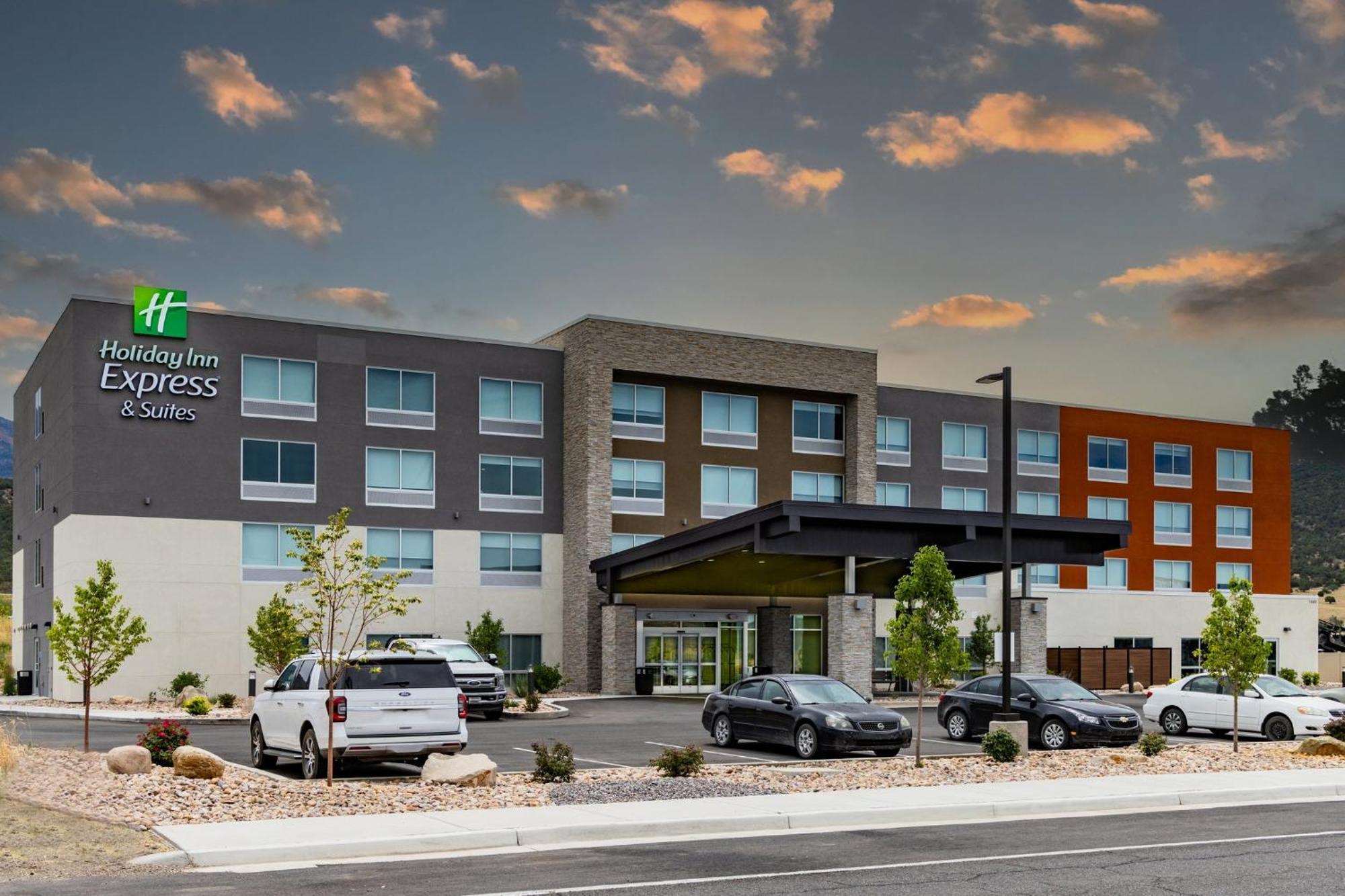 Holiday Inn Express & Suites - Nephi By Ihg Exteriér fotografie