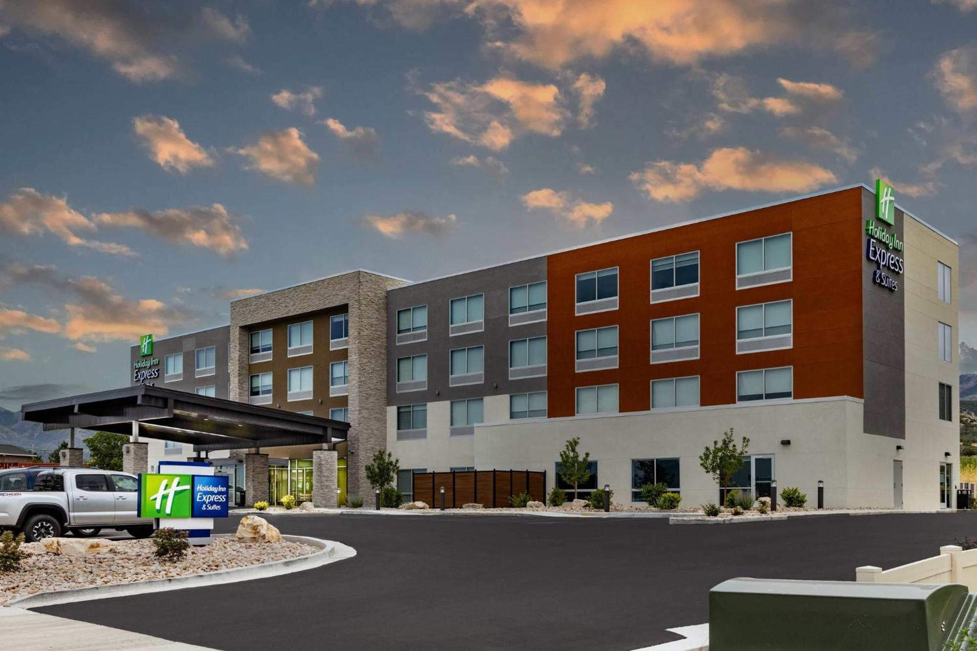 Holiday Inn Express & Suites - Nephi By Ihg Exteriér fotografie